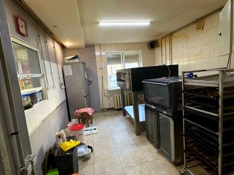 комерційна за адресою Євгена Патона вул., 2