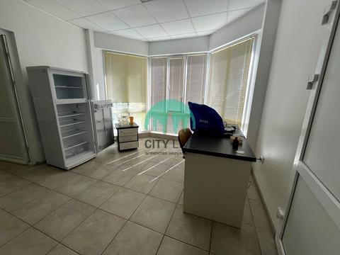 комерційна за адресою Шевченка вул., 35