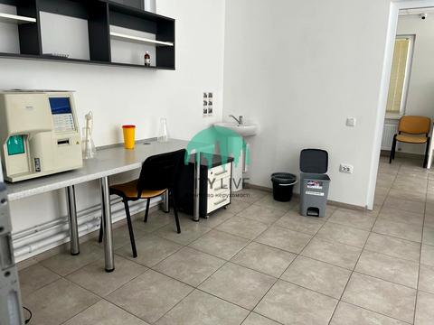 комерційна за адресою Шевченка вул., 35