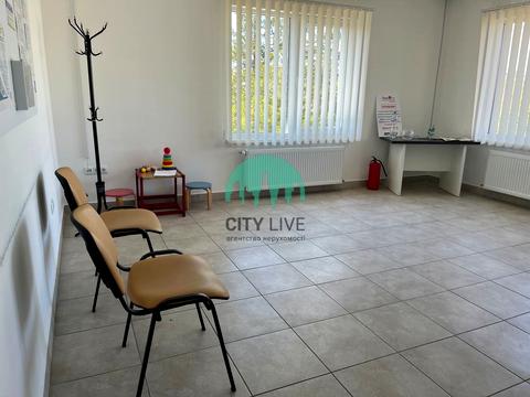 комерційна за адресою Шевченка вул., 35