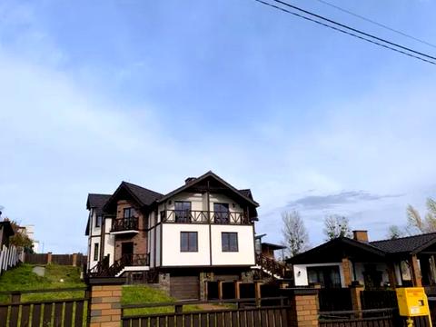 будинок за адресою Сонячна