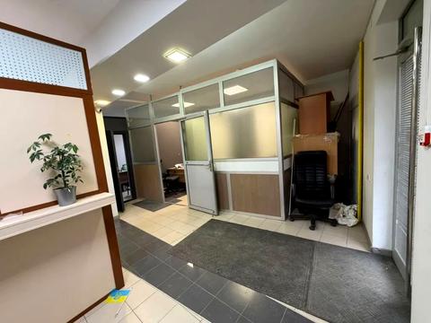 коммерческая по адресу Крутогірний узвіз, 3