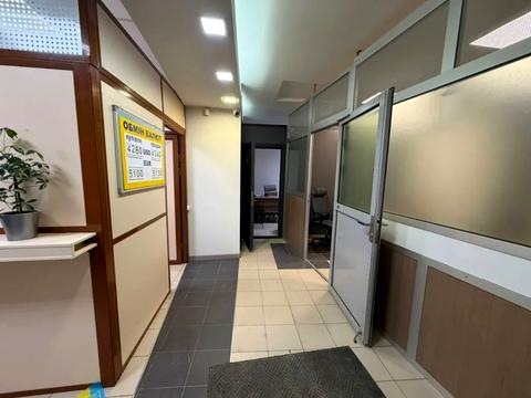 коммерческая по адресу Крутогірний узвіз, 3