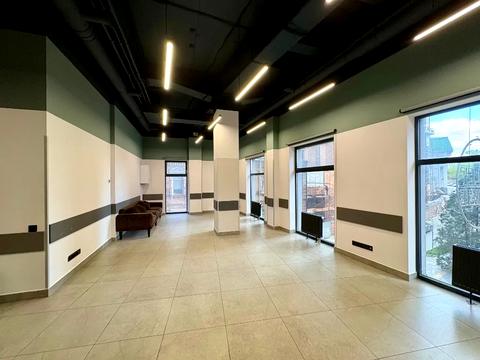 комерційна за адресою Шевченка вул., 49