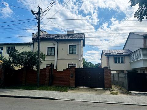 будинок за адресою Медової Печери вул. ()