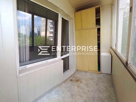 квартира за адресою Ревуцького вул., 13