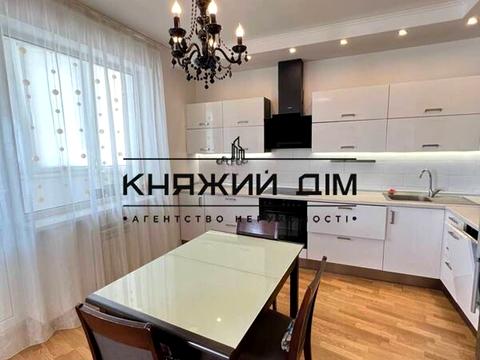 квартира по адресу Урловская ул., 11/44