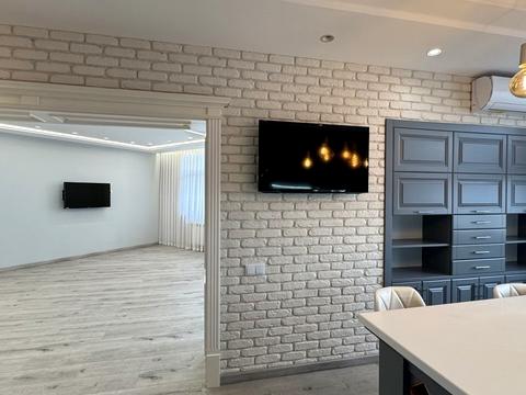 квартира за адресою Анни Ахматової вул., 22