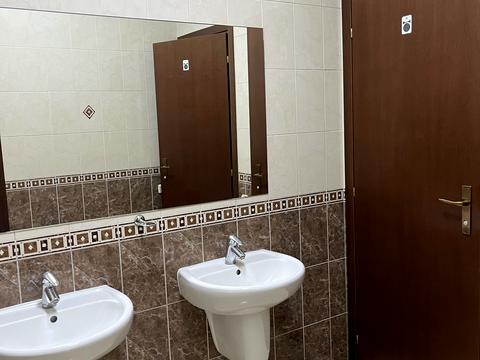 комерційна за адресою Хрещатик вул., 10-Б