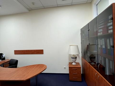 комерційна за адресою Хрещатик вул., 10-Б