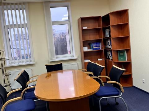 комерційна за адресою Хрещатик вул., 10-Б
