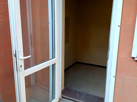 комерційна за адресою Райдужний масив вул., 19/1