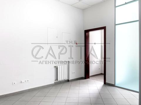 комерційна за адресою Турівська вул., 29