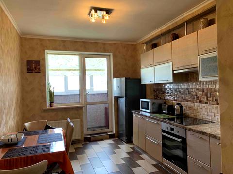 квартира за адресою Героїв полку "Азов" вул. (Маршала Малиновського), 8