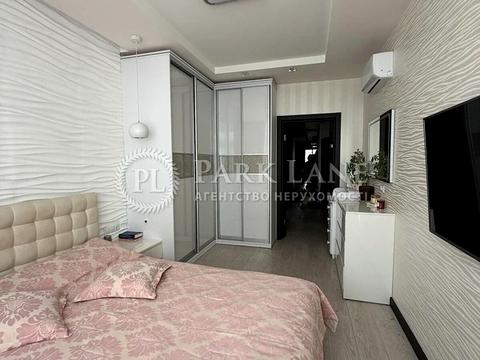 квартира по адресу Драгоманова ул., 2-Б