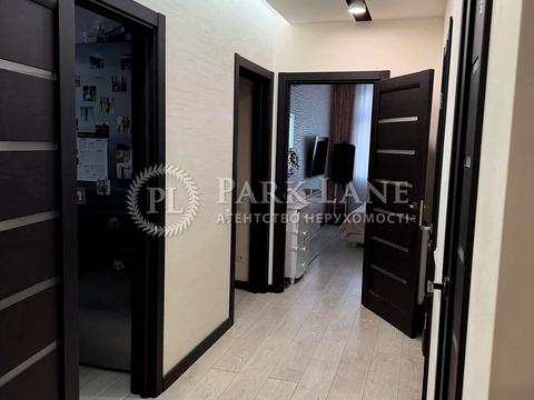 квартира по адресу Драгоманова ул., 2-Б