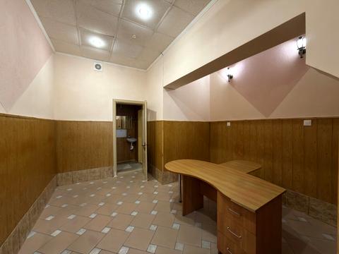 комерційна за адресою Лемківська вул., 14