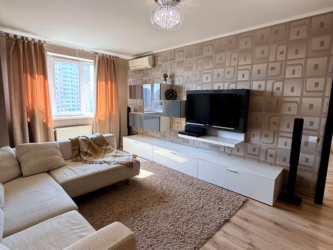 квартира по адресу Юрия Шумского ул., 1-Б