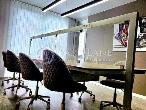 коммерческая по адресу Заречная ул., 6 к1