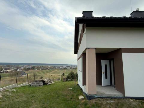 будинок за адресою с. Карачинів, Шухевича Романа, 7