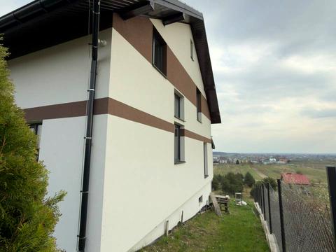 будинок за адресою с. Карачинів, Шухевича Романа, 7