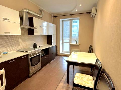 квартира по адресу Людвига Свободы просп., 50