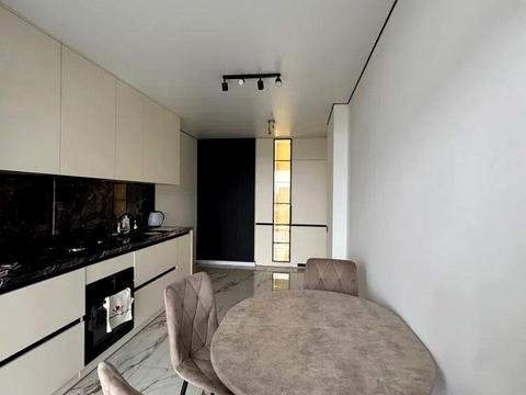 квартира за адресою Флотська вул., 10-Б