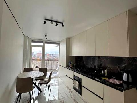 квартира за адресою Флотська вул., 10-Б