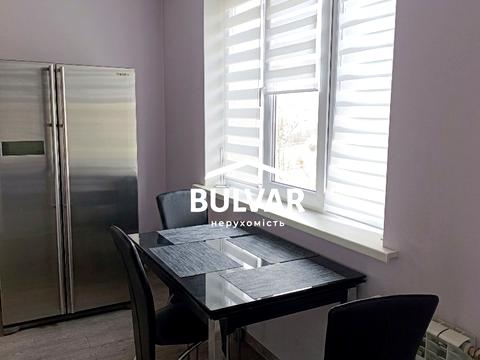 квартира за адресою Валентинівська вул. (Блюхера), 46а