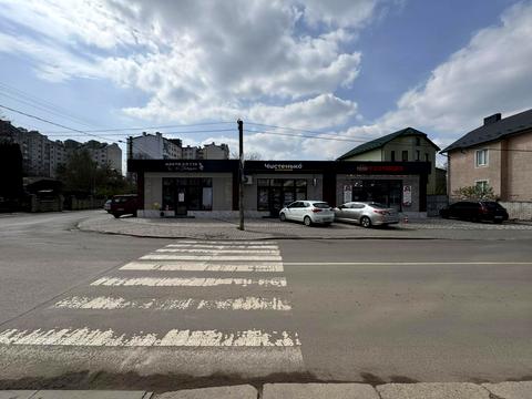 комерційна за адресою Ольги Кисілевської вул., 1