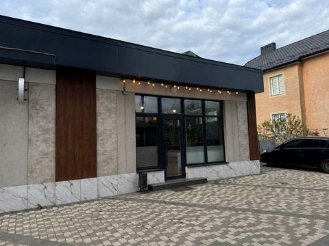 комерційна за адресою Ольги Кисілевської вул., 1