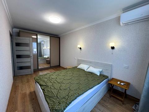 квартира за адресою Заозерна вул., (Будинок 1)