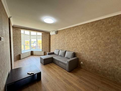 квартира за адресою Заозерна вул., (Будинок 1)