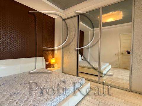 квартира за адресою Андрія Верхогляда вул. (Михайла Драгомирова), 12