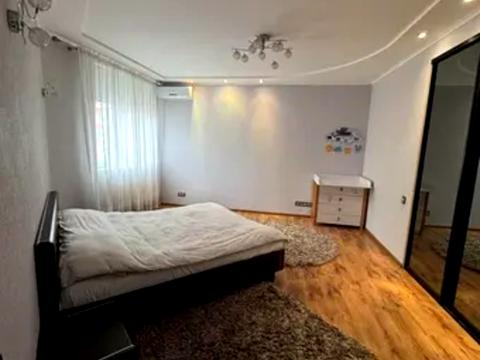 квартира за адресою Степана Рудницького вул. (Академіка Вільямса), 5