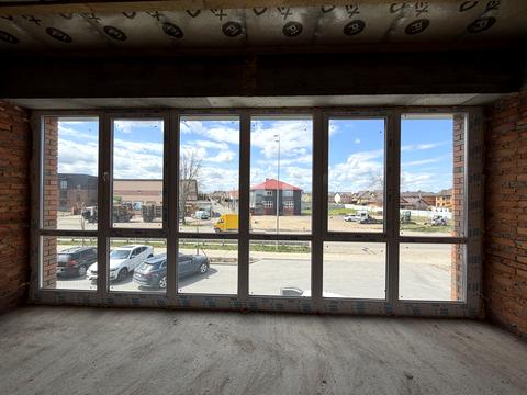 комерційна за адресою Глинська вул., 50