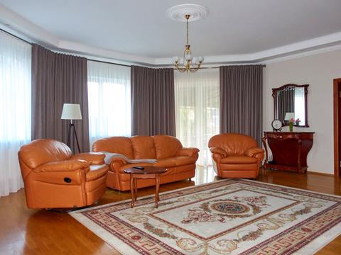 будинок за адресою Раїси Букіної вул.