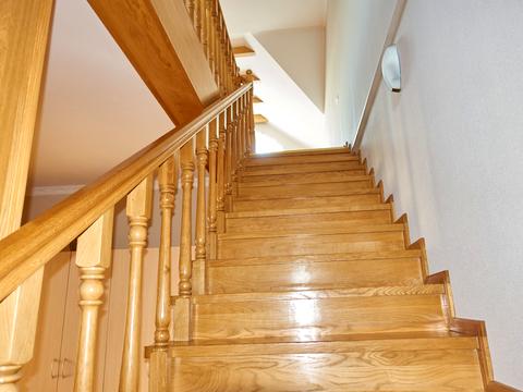 будинок за адресою Раїси Букіної вул.