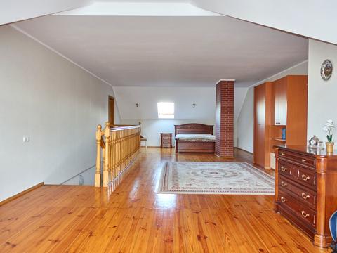 будинок за адресою Раїси Букіної вул.