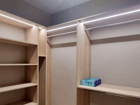 квартира за адресою Мартинова просп., (вул. Щаслива, 67)