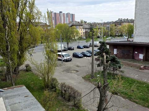 квартира за адресою Леоніда Каденюка просп. (Юрія Гагаріна), 9