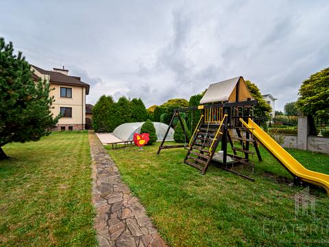 будинок за адресою Дачна, 8