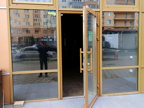 комерційна за адресою Юрія Кондратюка вул., 5