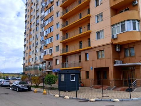 комерційна за адресою Юрія Кондратюка вул., 5