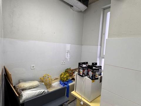 комерційна за адресою Червоної Калини просп., 35в