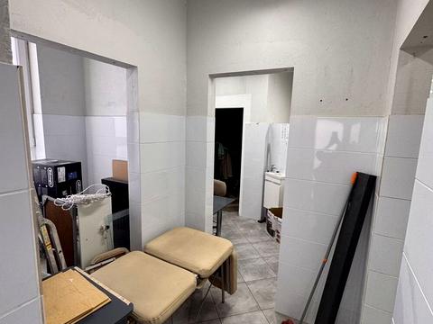 комерційна за адресою Червоної Калини просп., 35в