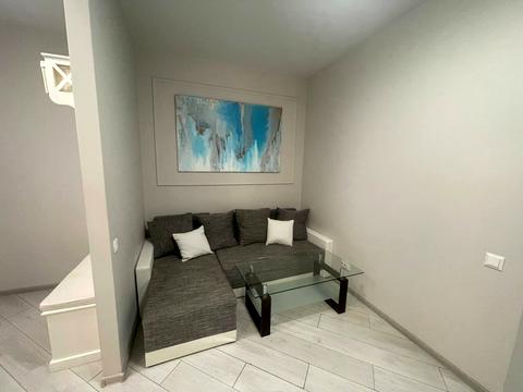 квартира за адресою Юнацька вул., 4