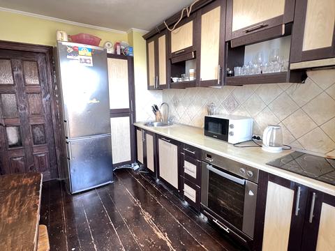 квартира за адресою Євгена Коновальця вул., 18