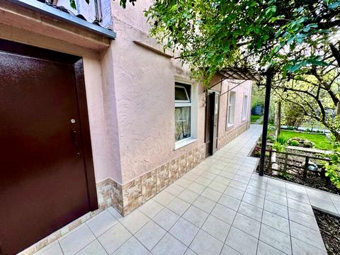 комерційна за адресою Дачна вул., 26