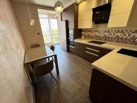 квартира за адресою Набережна Перемоги вул., 42
